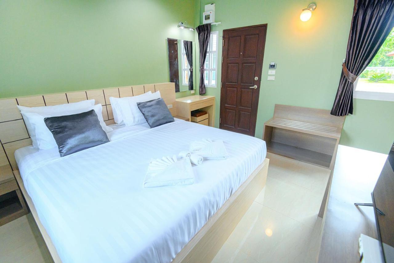 Avarin Resort Pakchong Exterior photo