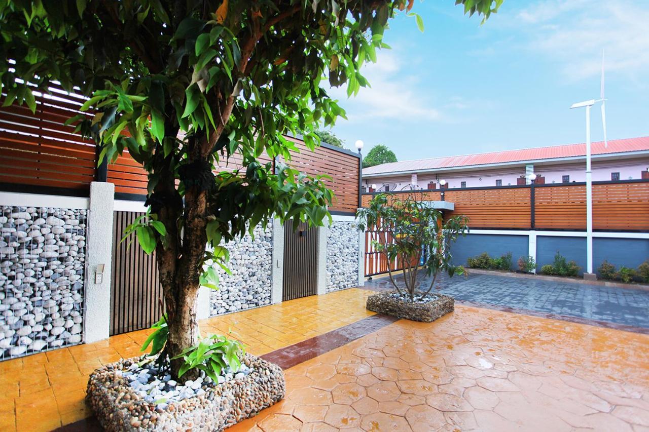 Avarin Resort Pakchong Exterior photo